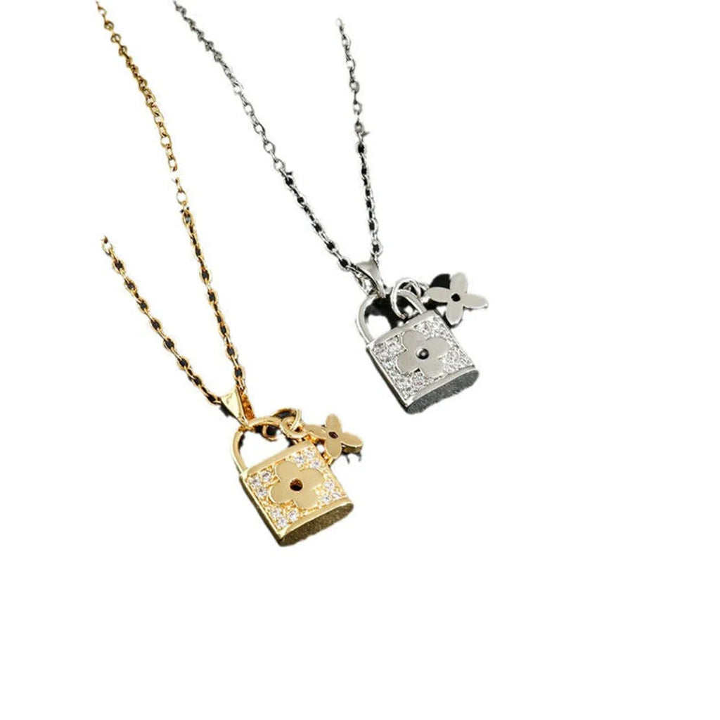 Fashionable collarbone chain, non-fading accessories, titanium steel women's necklace, set with diamonds