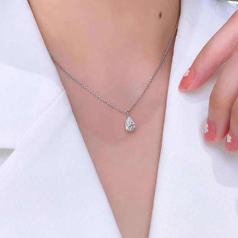 NeeTim Water Drop1ct 2ct Moissanite Pendant Necklace S925 Silver Pear Cut Lab Diamond Neckchain with Certificate for Women